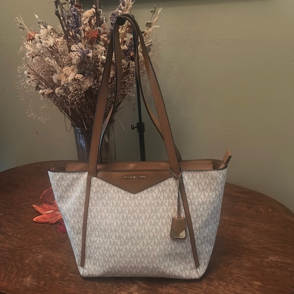 Michael Michael Kors Whitney Small Logo Tote in Vanilla - Picture 1 of 15